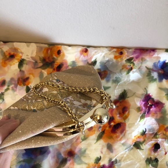 Beautiful Evening Purse - Picture 4 of 7